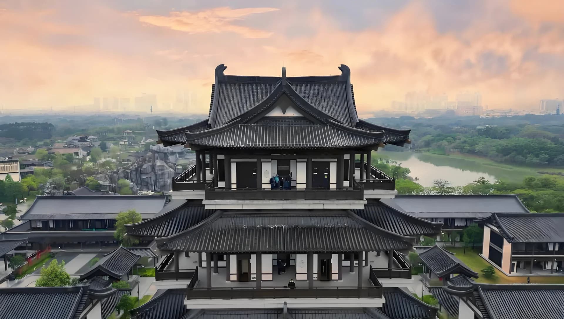 Hanfu Photoshoot Experience at Guangzhou Cultural & Arts Center